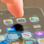 How to Spy on Someone through Their Phone Camera for Free